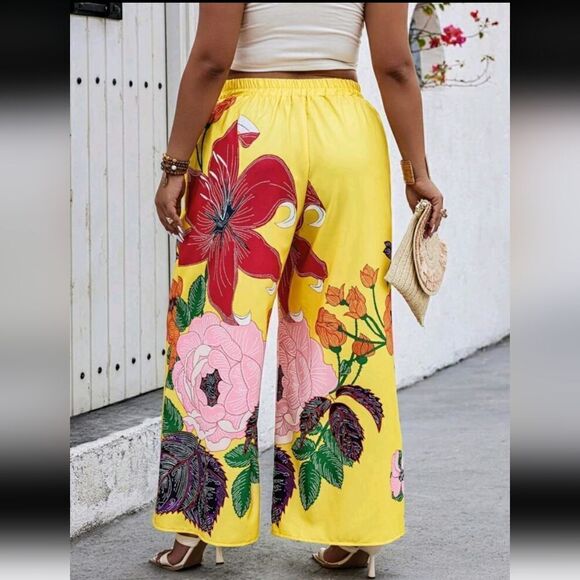 Floral Yellow Wide-Leg Pants - Picture 2 of 6